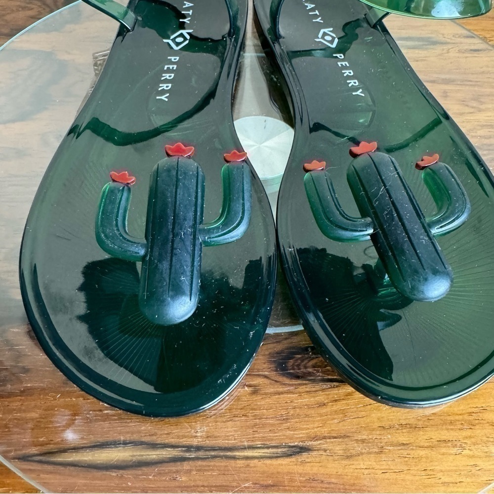 Katy Perry Cactus The Geli Scented Jelly Sandals - Size 6 - Picture 4 of 12
